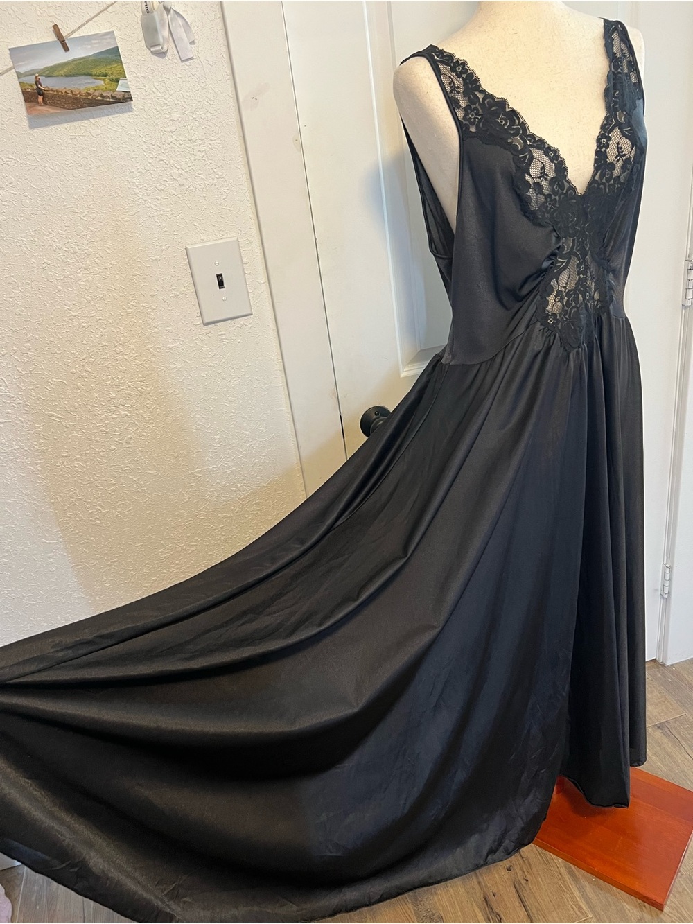 VNTG Lorraine Sexy Lace Slip Gown